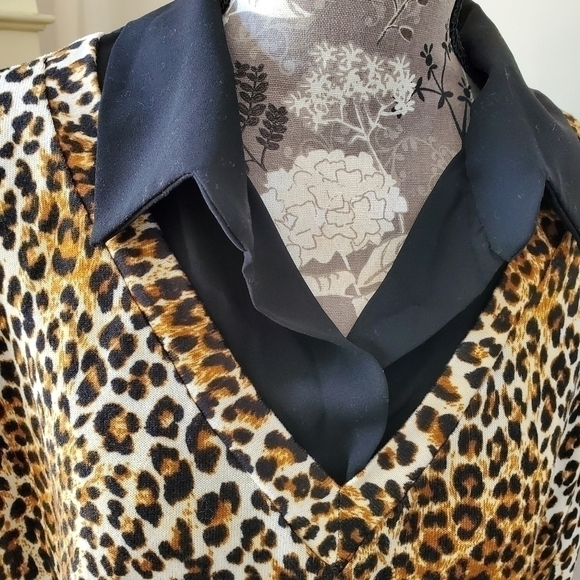 Kim & Cami layered look leopard knit shirt Plus 2X - Picture 7 of 7